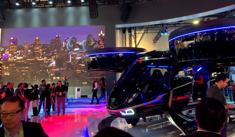 CES2019-2 Photo of self-driving cars at CES conference